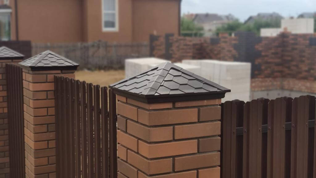 Колпак Zking Эверест Коричневый на столб 1.5х1.5 кирпича (390х390мм) в Ельце фото