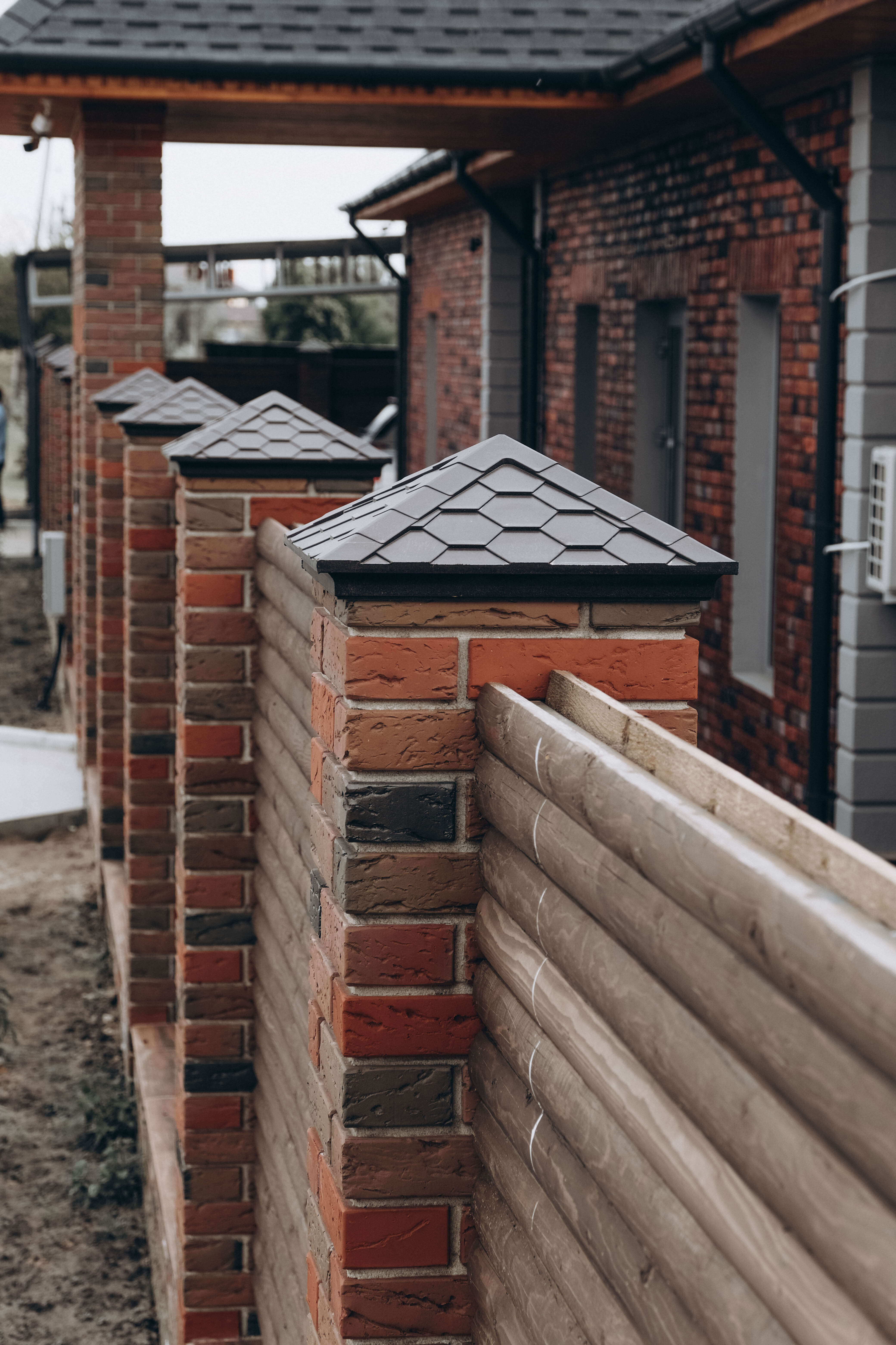 Колпак Zking Эверест Коричневый на столб 1.5х1.5 кирпича (390х390мм) в Ельце фото